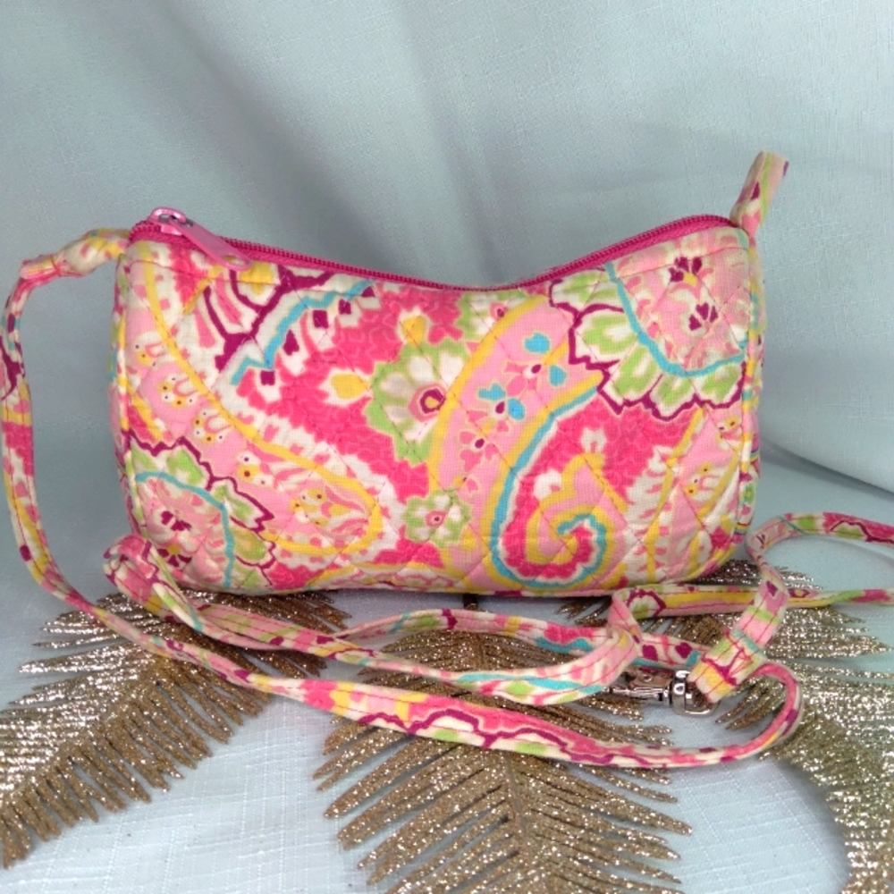 Vera Bradley pink floral paisley print purse